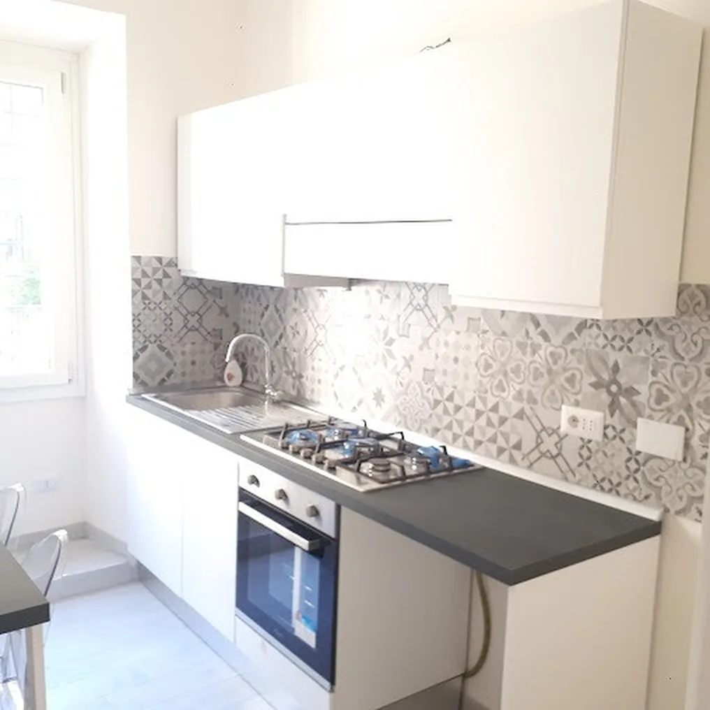Cocina reformada por Volta en Marbella