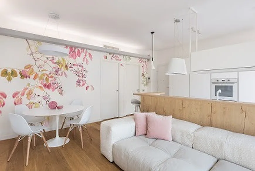Salón reformado por Volta en Marbella